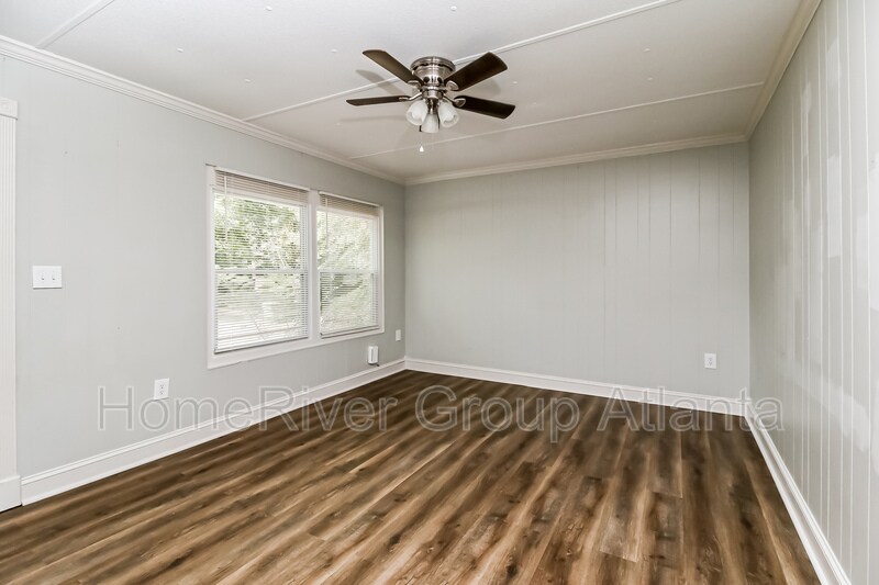 Building Photo - 607 W Creek Ct
