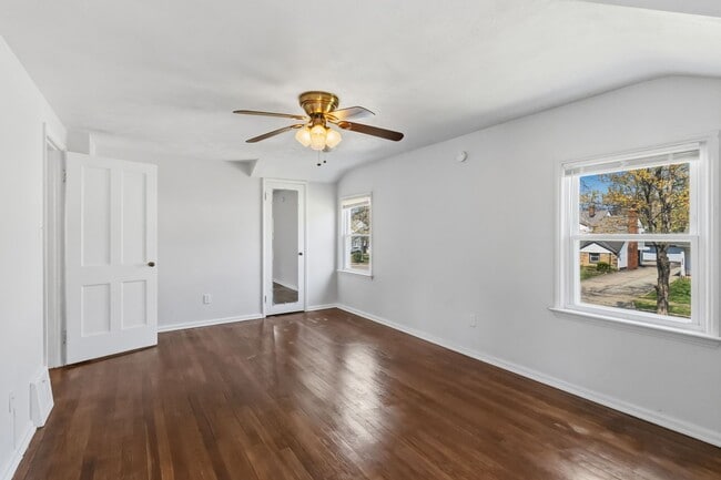 Building Photo - Charming 3BR Home in Warrensville Heights | Fresh Interior + New Roof | CMHA Welcome