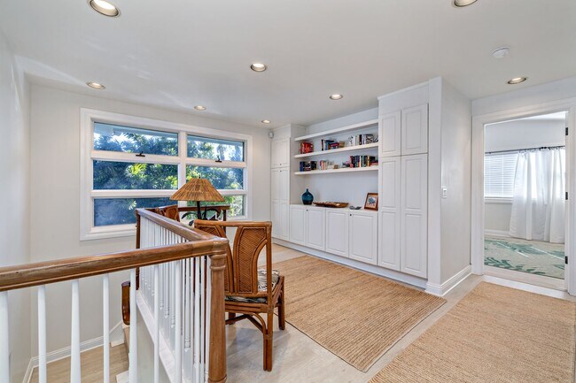 Building Photo - Hawaii Life Presents Modern Mokuleia Beachfront Luxury 4 bedroom 3 Bath