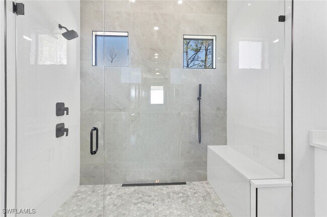 Building Photo - 2740 35th Ave NE