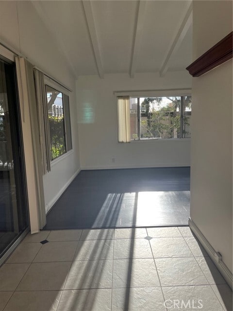 Building Photo - 3300 Seaview Ave