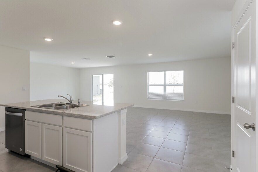 Building Photo - 439 Sunlit Coral St