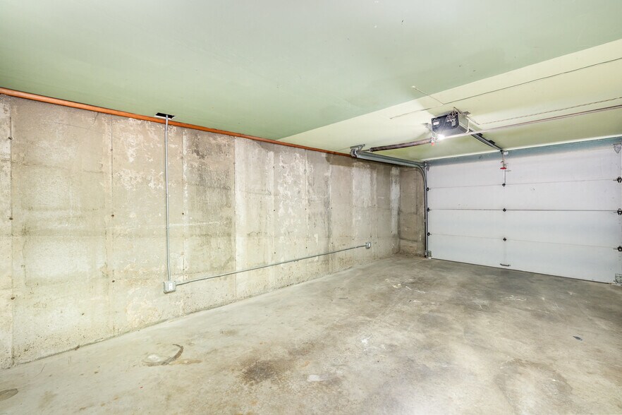 Building Photo - 458 SW 126th St