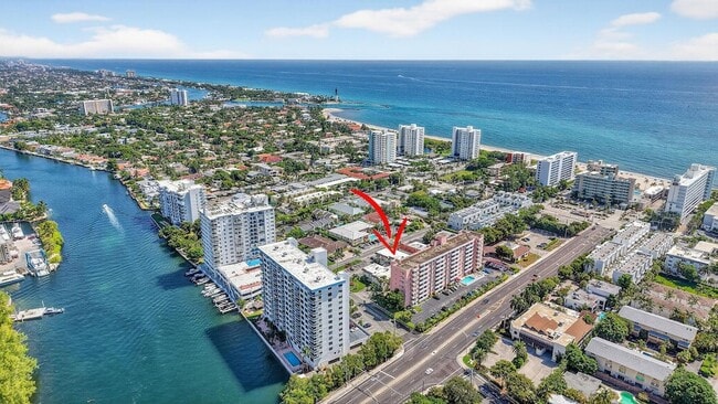 Primary Photo - 1450 N Riverside Dr