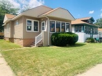 Building Photo - 3 Bedroom Home Hammond, IN