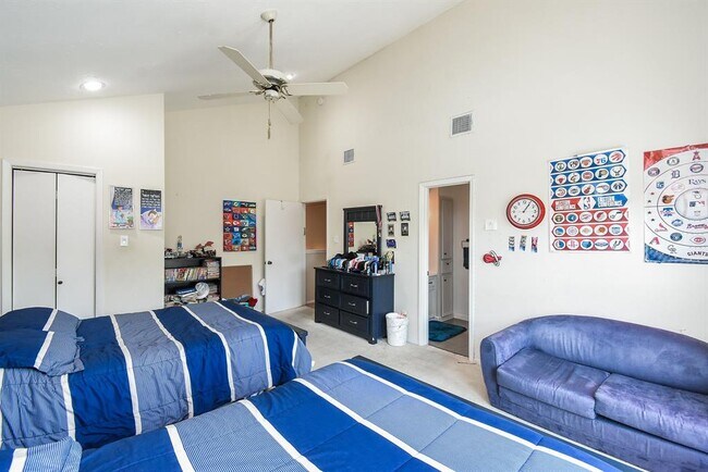 Building Photo - 7719 Apache Plume Dr