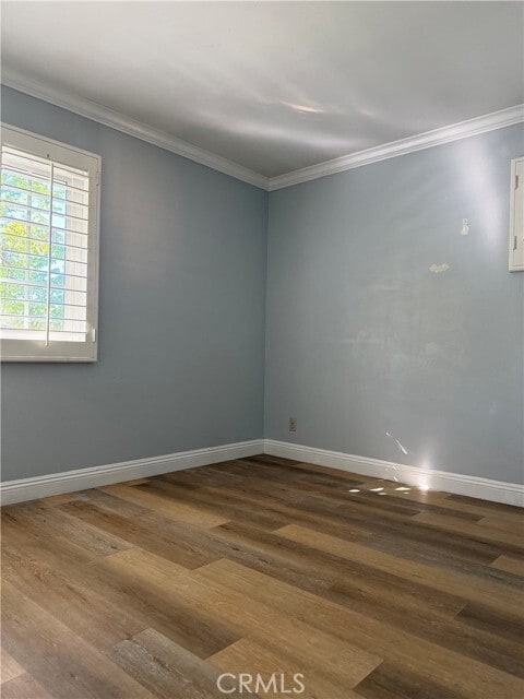 Building Photo - 1701 Victoria Dr