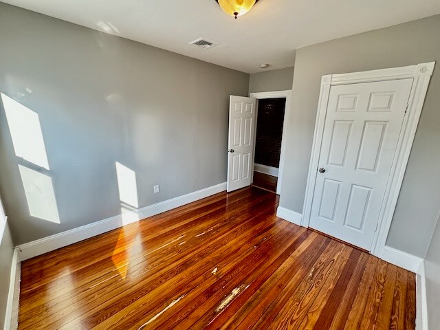 Building Photo - 33 Adamson St