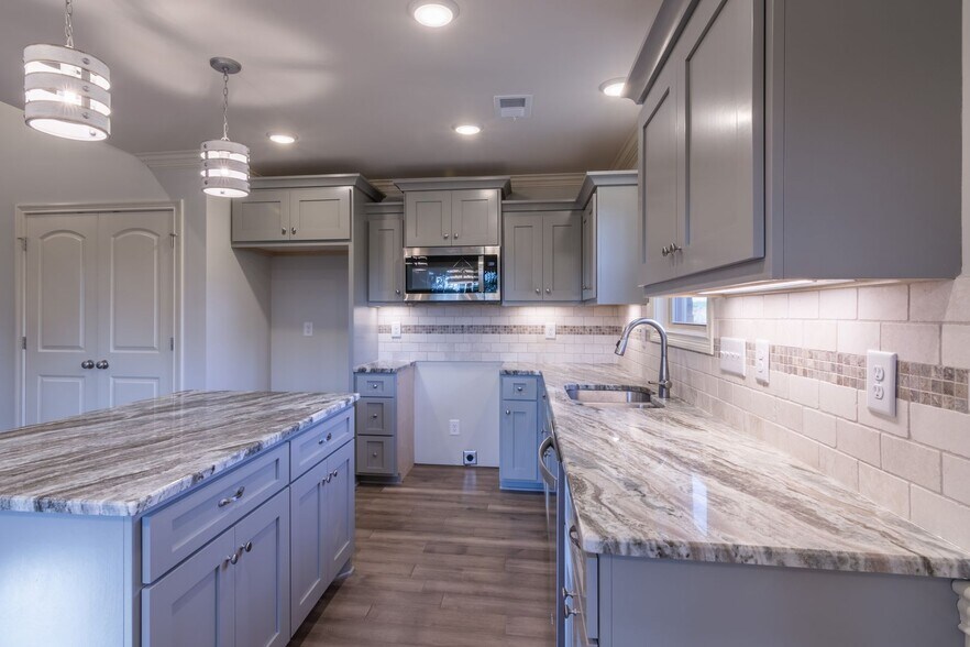 Building Photo - 1031 C P Stewart Blvd