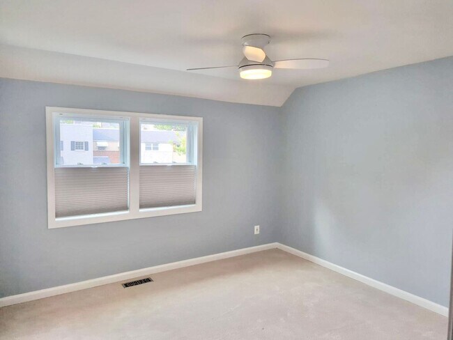 Building Photo - OLD TOWN ALEXANDRIA - MINUTES TO METRO AND PENTAGON