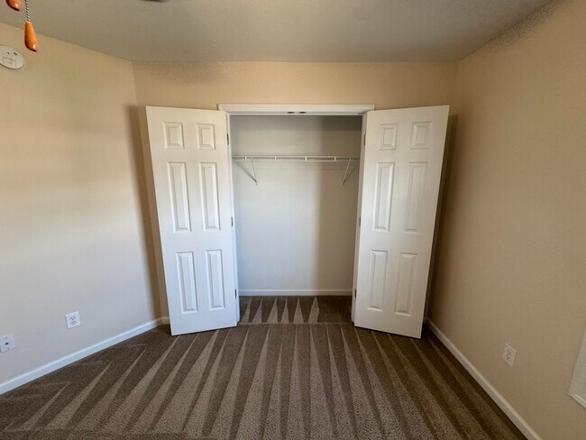 Building Photo - 127 Emanuel Creek Drive
