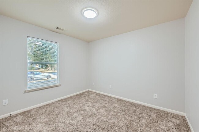 Building Photo - 6602 Fairbrook Park Ln