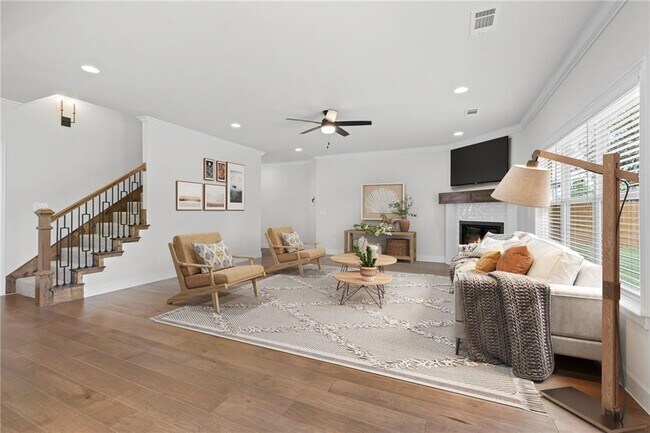 Building Photo - 1361 Sessile Oak Wy