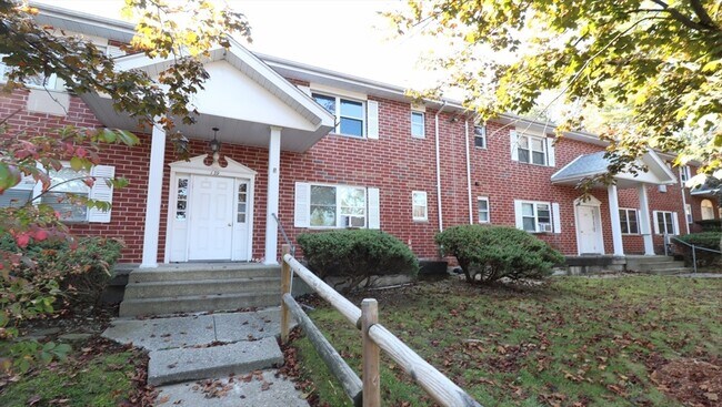 Building Photo - 139 Litchfield Pines Dr