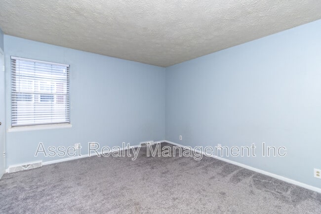 Building Photo - 9157 Cedarpark Ln NW