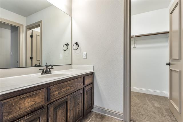Building Photo - 1832 Canyon Ct