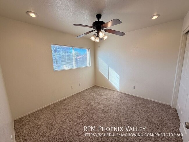 Building Photo - 3310 W Golden Ln