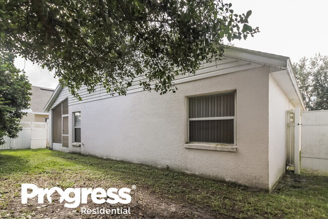 Building Photo - 2131 Colonial Woods Blvd