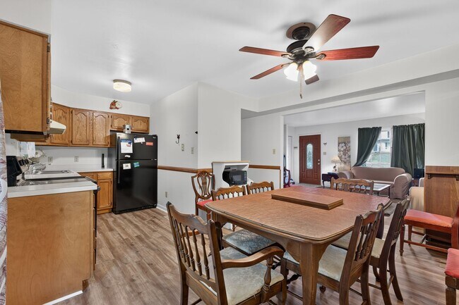 Building Photo - 8 Cypress Dr