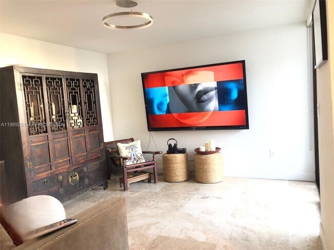 Building Photo - 3027 NE 183rd Ln