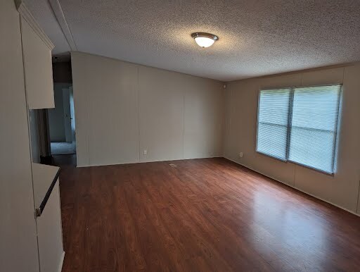 Building Photo - 303 Lindsey Farm Rd