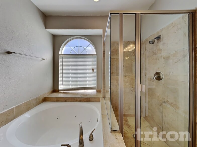 Building Photo - 1533 Mill Creek Dr