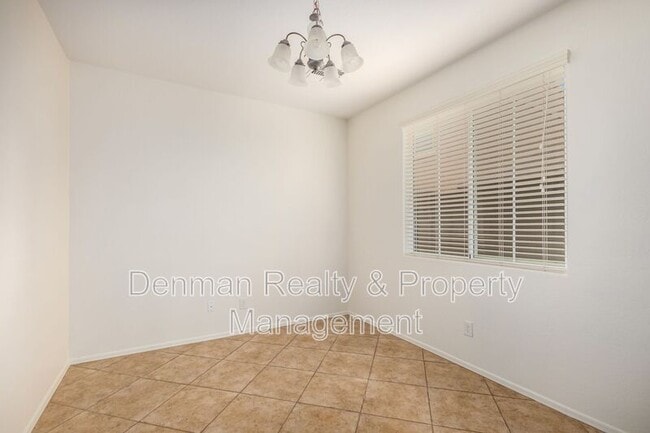 Building Photo - 4262 E Carla Vista Dr