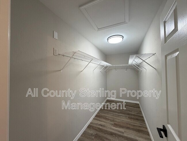 Building Photo - 11880 49th Rd