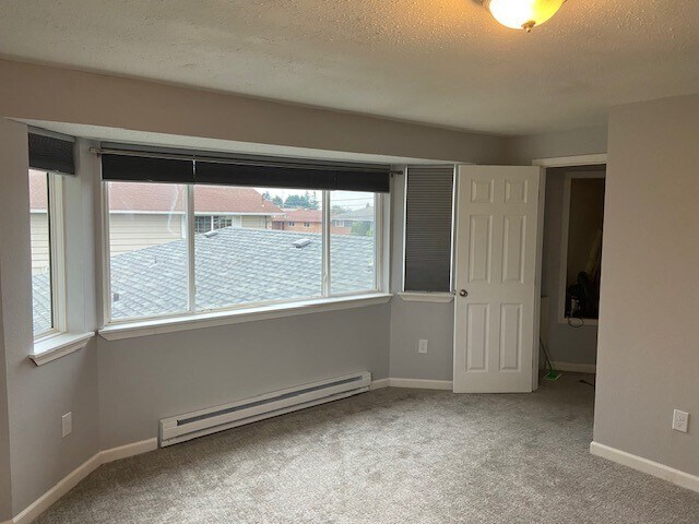 Master Bedroom - 1611 S Geiger St