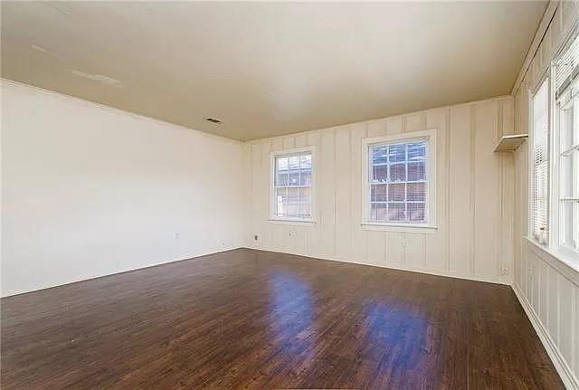 Building Photo - 141 Rosewood Dr