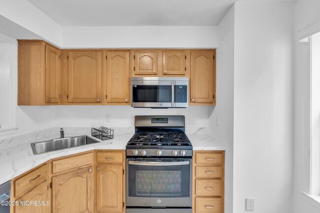 Building Photo - 237 Paddington Ct