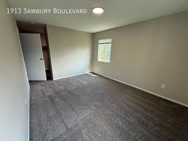 Building Photo - 1913 Sawbury Blvd