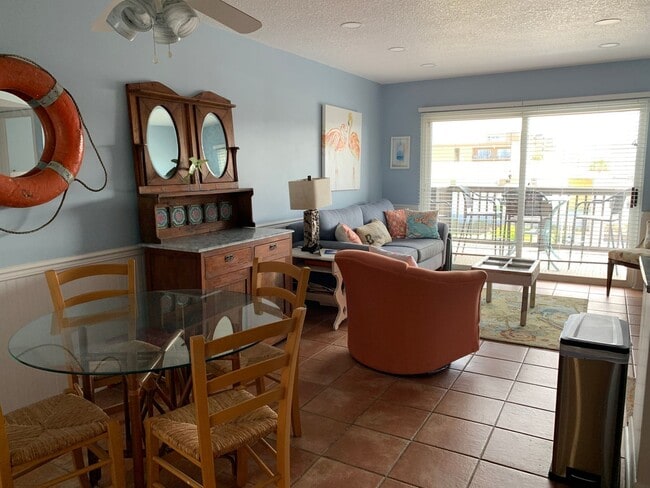 Building Photo - Oceanfront Long-Term Rental at Sand Dollar...