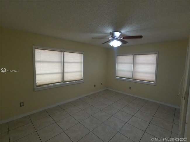 Building Photo - 8600 SW 149th Ave