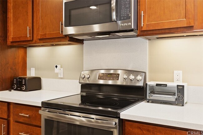 Building Photo - 2049 Via Mariposa E