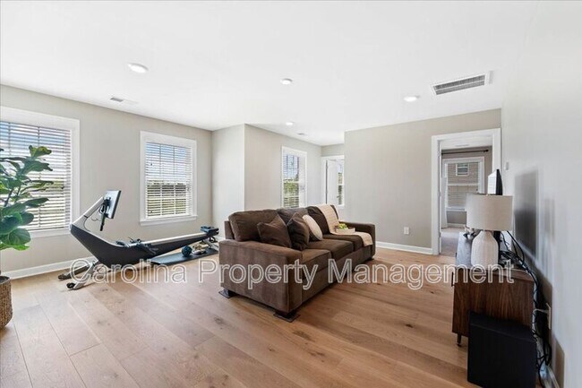 Building Photo - 13831 Derby Farm Ln