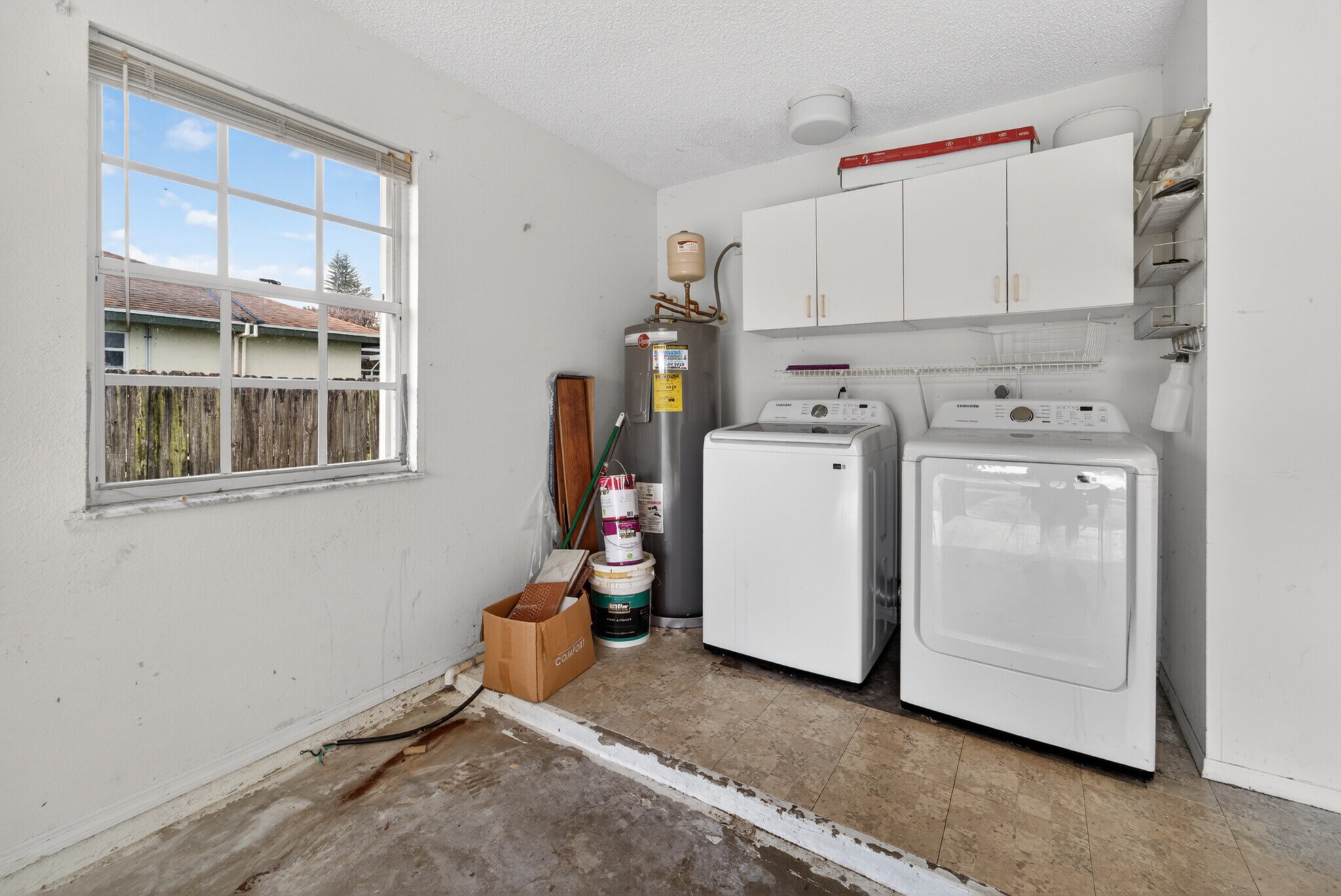 Building Photo - 6956 NW Jorgensen Rd