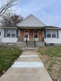 Building Photo - 2610 N 60th St