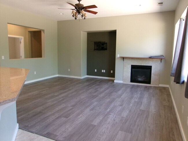 Building Photo - Spacious home located in gated community.