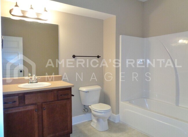 Building Photo - DEPOSIT PENDING!!! Town Home in Gardendale...