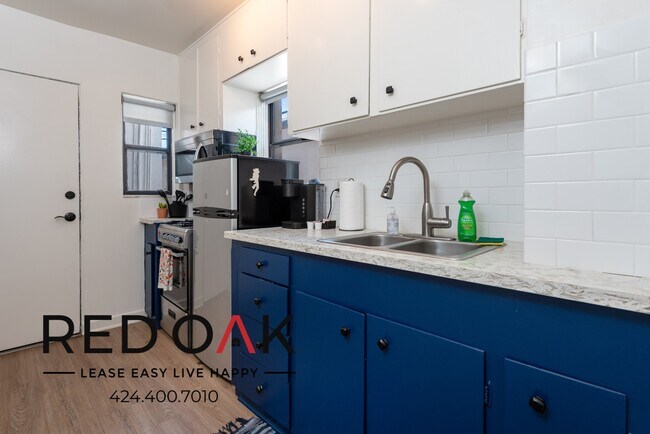 Building Photo - 1403 Innes Pl