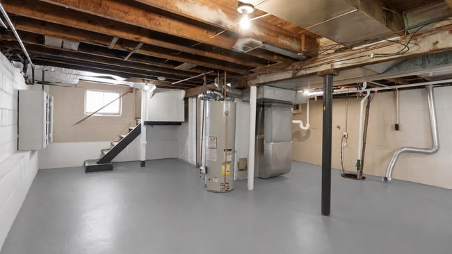 Building Photo - 1511 E Harry Ave