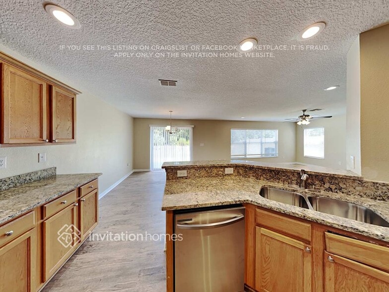 Building Photo - 31832 Spoonflower Cir