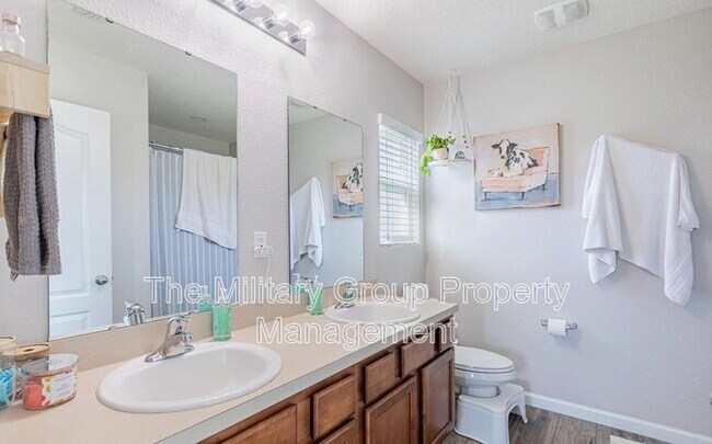 Building Photo - 1816 Blackwater Wy