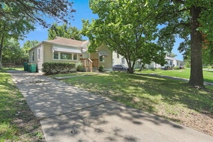 Building Photo - 7552 Mallard Dr