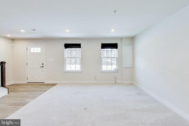 Building Photo - 11330 Meridian Hill Way