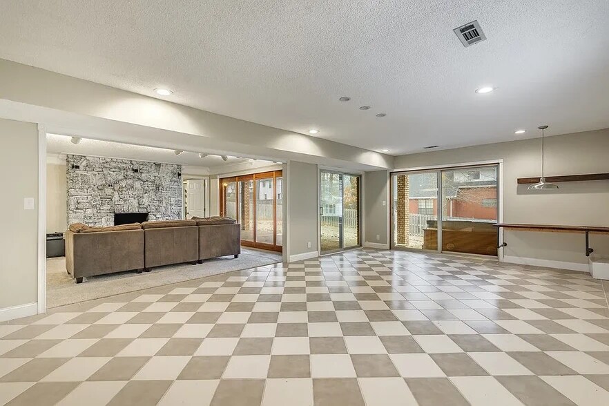 Building Photo - 129 San Jose Dr