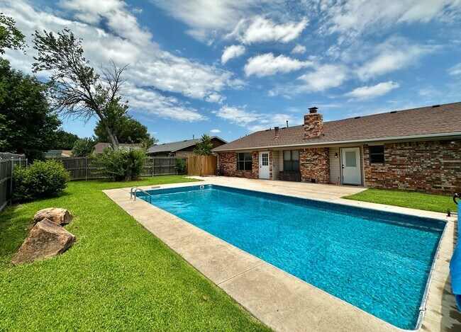 Building Photo - Inground Pool