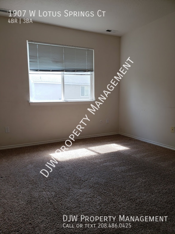 Building Photo - Great South Nampa Home In A Quiet Cul-De-S...