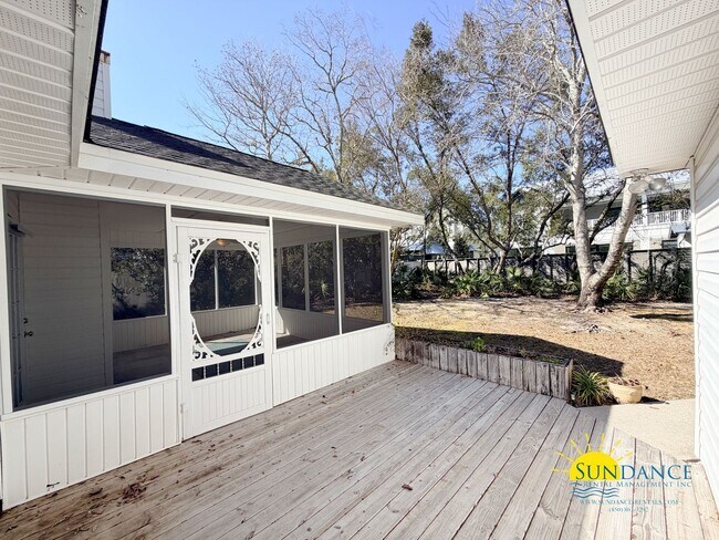 Building Photo - Coastal Comfort Living with Private Beach Access Just Off 30A!